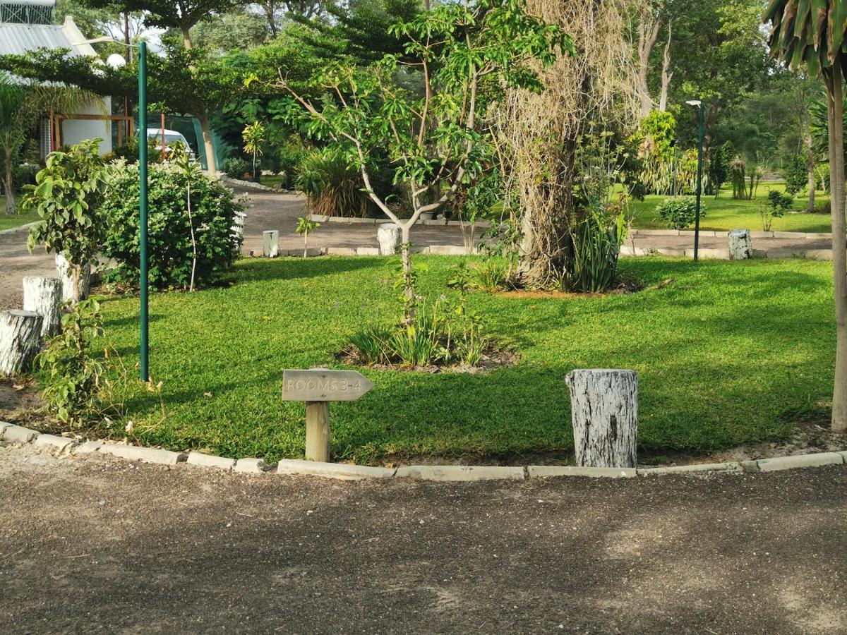 Happy Forest B&B Katima Mulilo Exterior photo